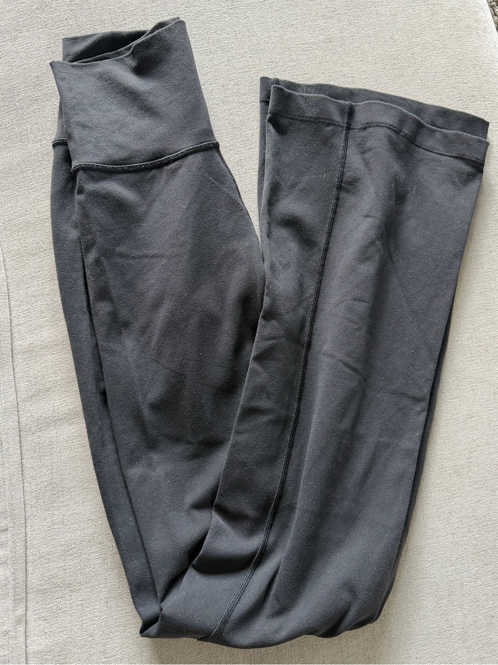 Lululemon Black Women's Stretch Pull-On Flare Pants - 2